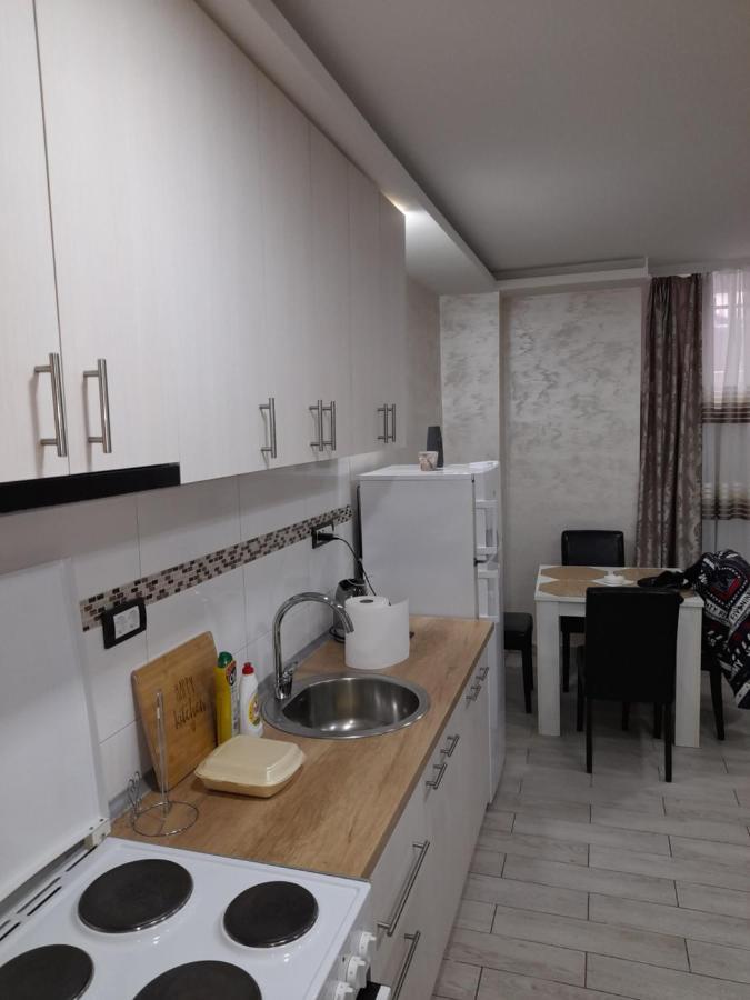 Daca 1 Belgrado Exterior foto